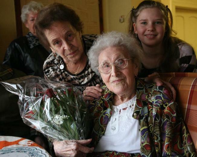 Freida Schmidt, 110 Frieda Schmidt, 110