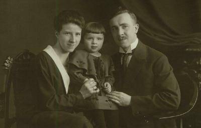 Mr. Arno Wagner, wife, and daughter