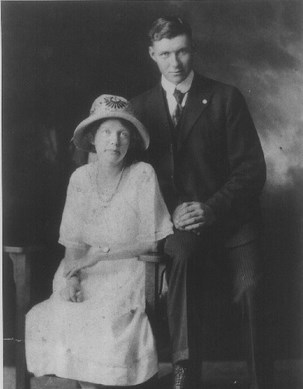 Bessie Roffey, at her wedding in 1922 Bessie Roffey, at her wedding in 1922