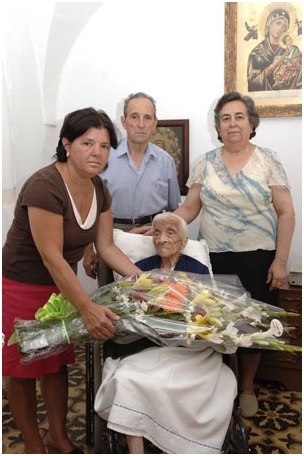 Carmen Romero-Rodriguez, 111