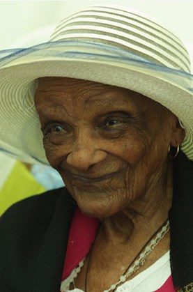 Julia Sinedia-Cazour