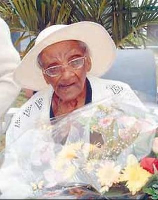 Julia Sinedia-Cazour, 109