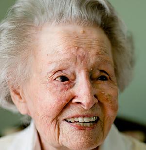 Maybelle Stansfield Montgomery,
110