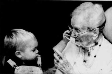 Sarah Knauss with her great-great-great grandson Bradley Patton, 117