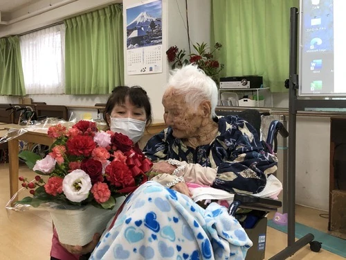 Setsuko Moriyama, 113