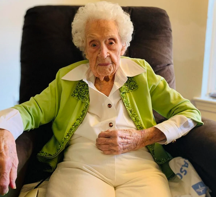 Thelma Sutcliffe, 115